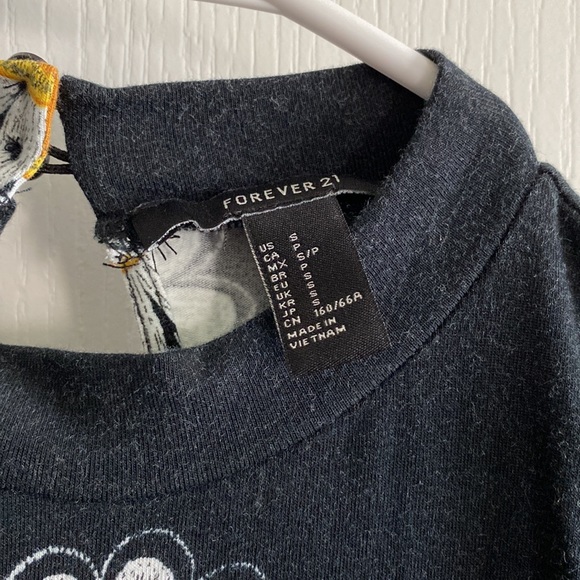 Forever 21 Daisy Open Back Romper Size S - Picture 2 of 6